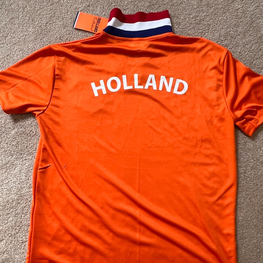 NWT Holland Collection orange soccer jersey, Adult size S.